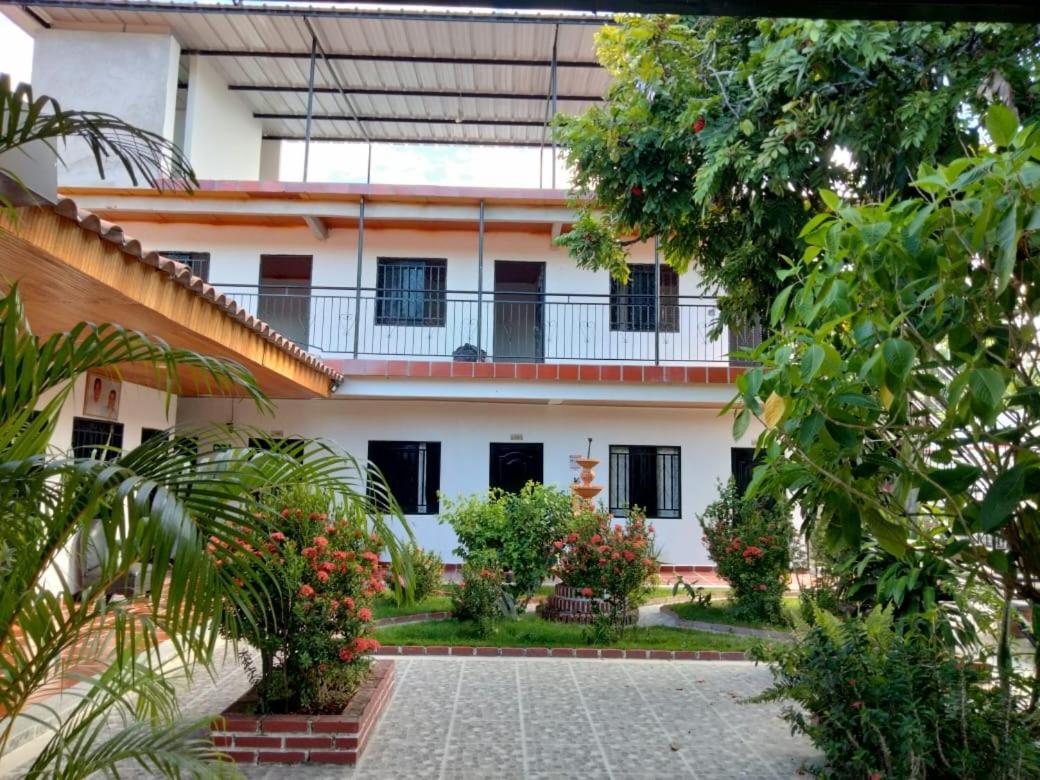 Hotel Colonial Villavieja Bagian luar foto
