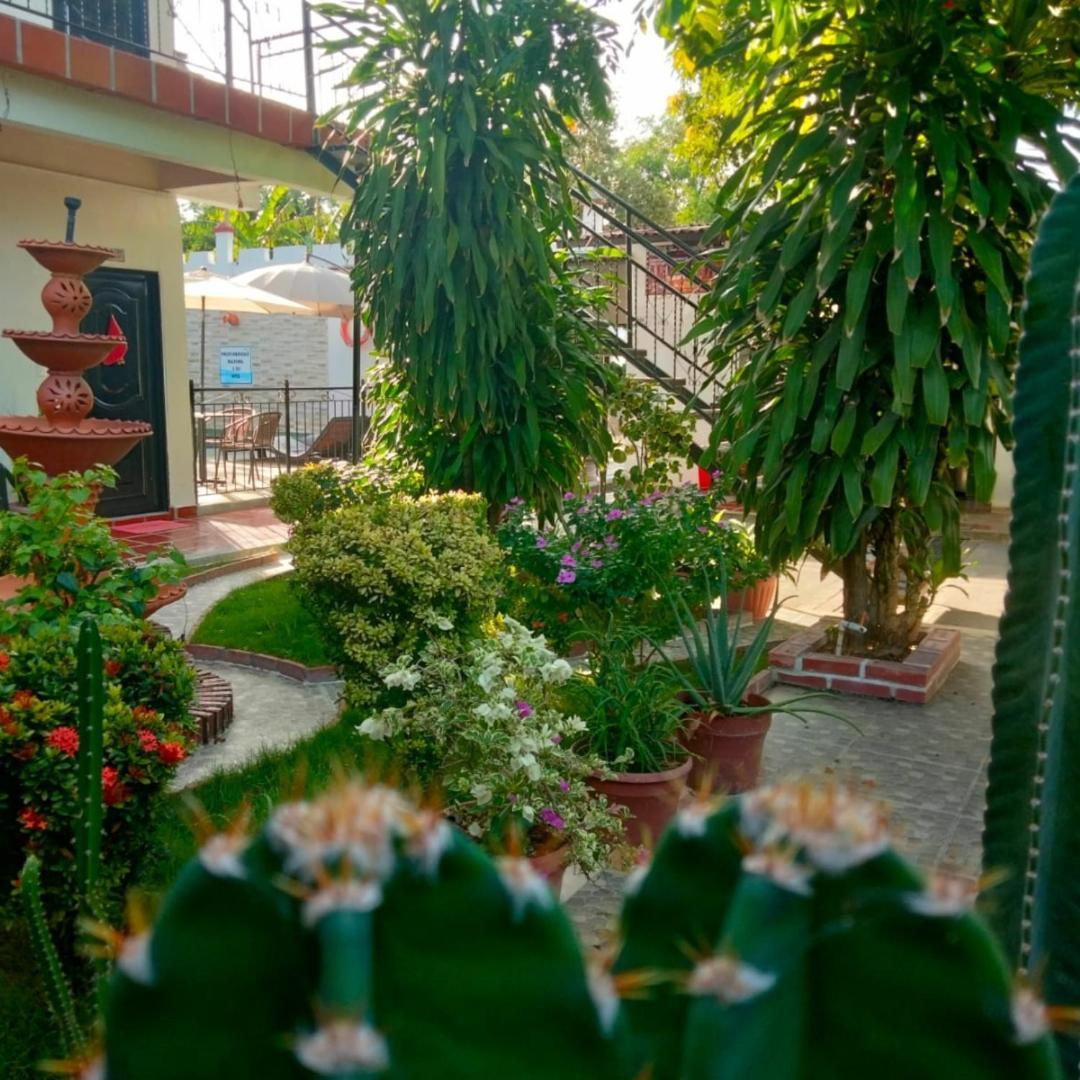 Hotel Colonial Villavieja Bagian luar foto